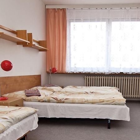 Domov Mladeze A Skolni Jidelna Karlovy Vary Ξενοδοχείο Δωμάτιο φωτογραφία